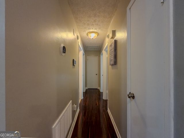 580 Pineland Circle SW, Mableton, GA 30126