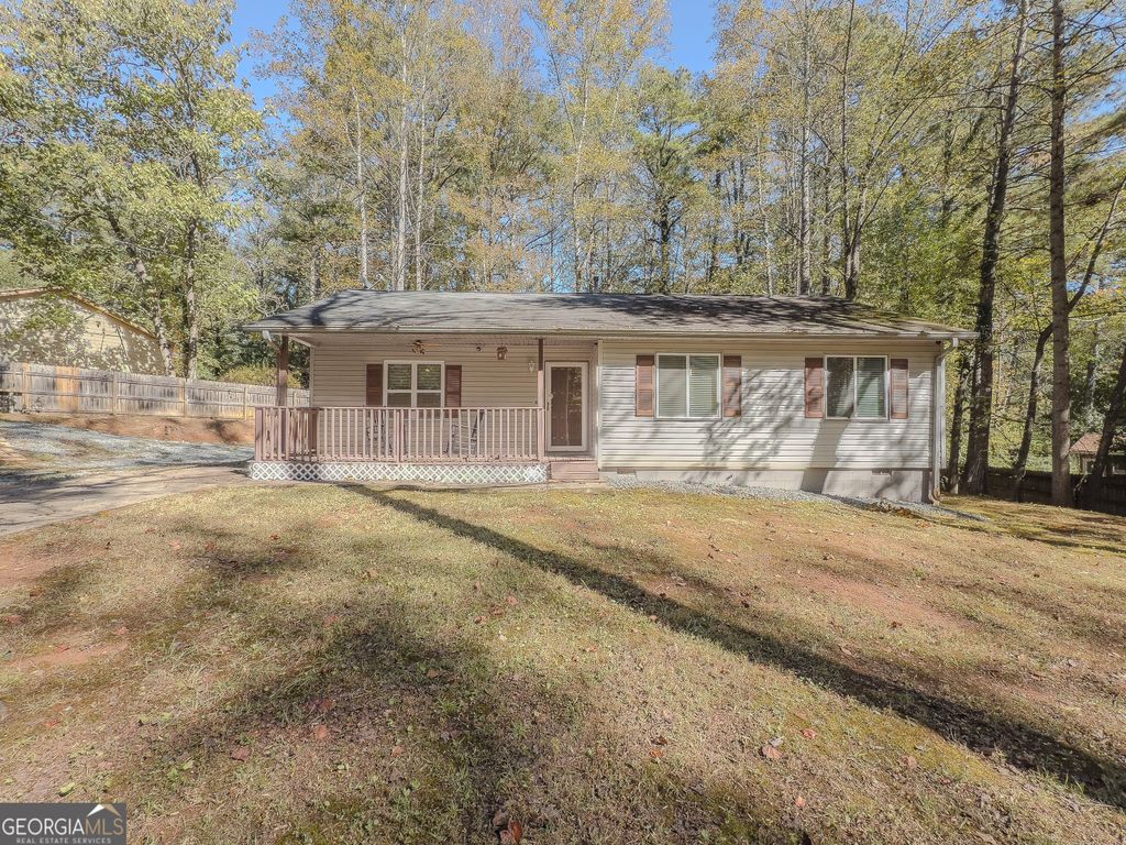 580 Pineland Circle SW, Mableton, GA 30126