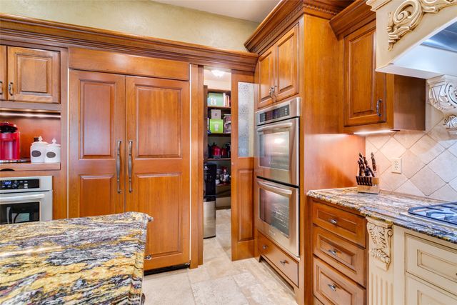 102 Sunday Haus Lane, Highland Village, TX 75077