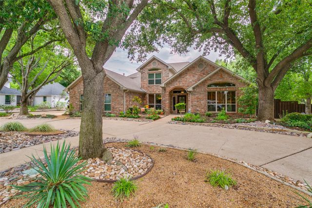 102 Sunday Haus Lane, Highland Village, TX 75077