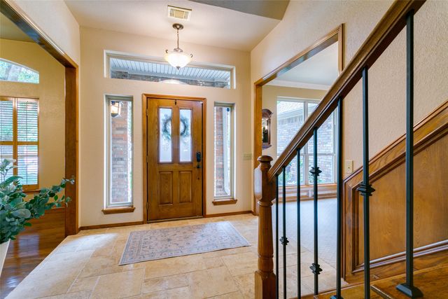 102 Sunday Haus Lane, Highland Village, TX 75077