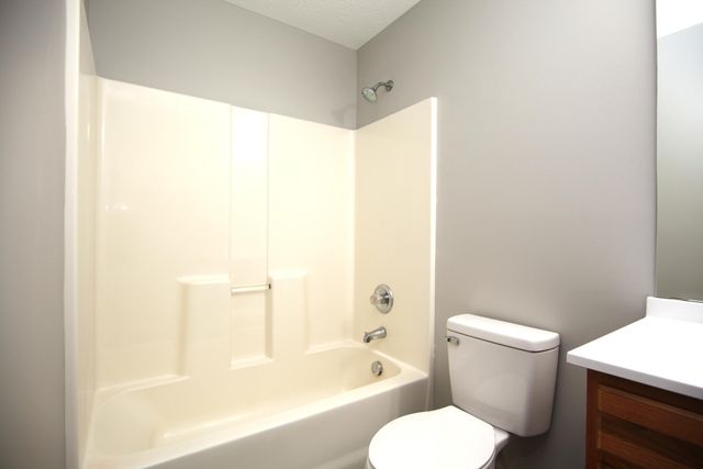 1604 Raintree Court, Elsmere, KY 41018