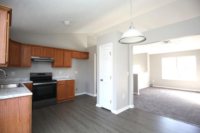 1604 Raintree Court, Elsmere, KY 41018