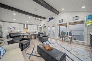 1407 John Street, Dickinson, TX 77539