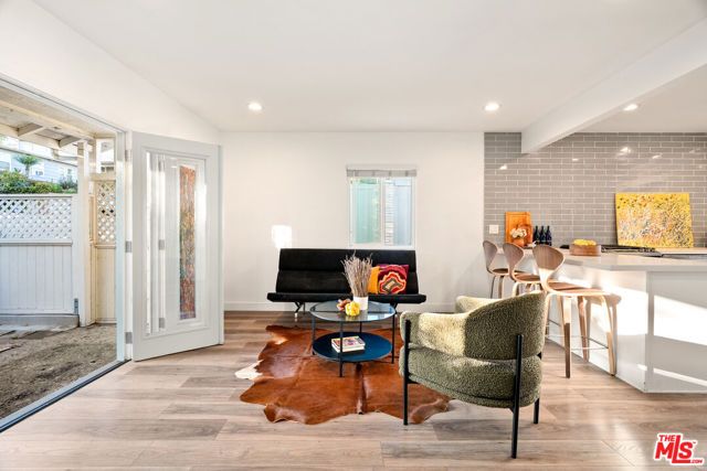 3108 Laurel Avenue A, Manhattan Beach, CA 90266