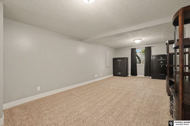 7507 S 189th Street, Omaha, NE 68136