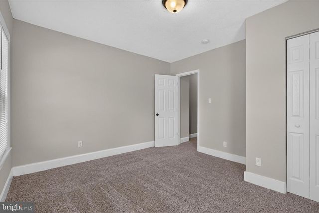 2463 S QUEEN ST, York, PA 17402