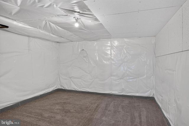 2463 S QUEEN ST, York, PA 17402