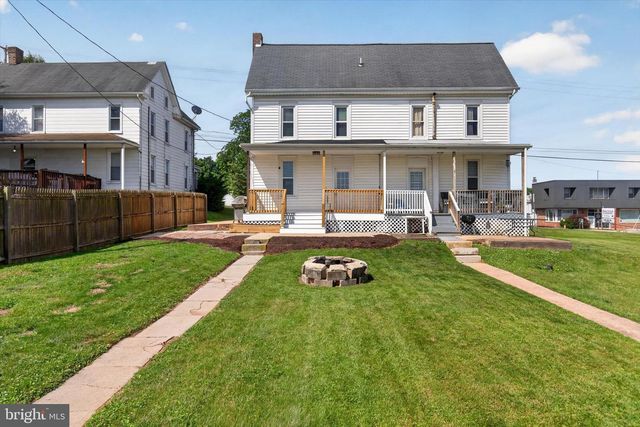 2463 S QUEEN ST, York, PA 17402