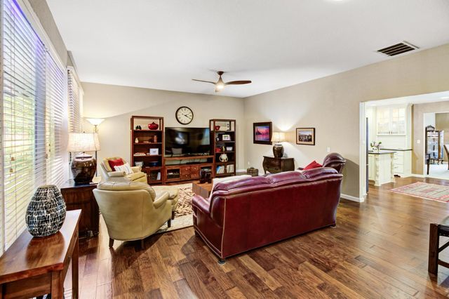 3305 Inverness Ct, Sacramento, CA 95821