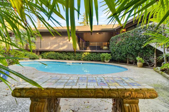 3305 Inverness Ct, Sacramento, CA 95821