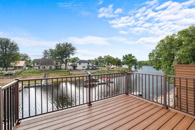 1075 Lauderdale N, Onalaska, WI 54650