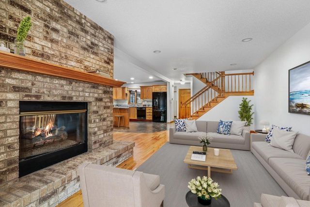 1075 Lauderdale N, Onalaska, WI 54650