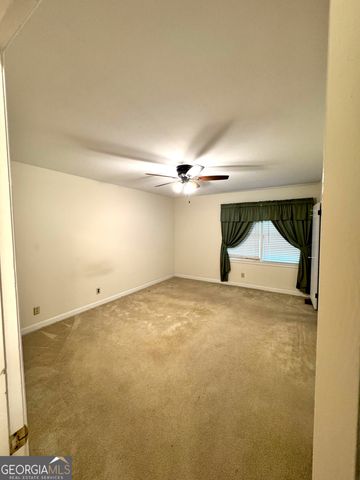 17 Deforest Avenue, Trion, GA 30753