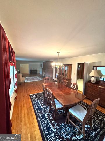 17 Deforest Avenue, Trion, GA 30753