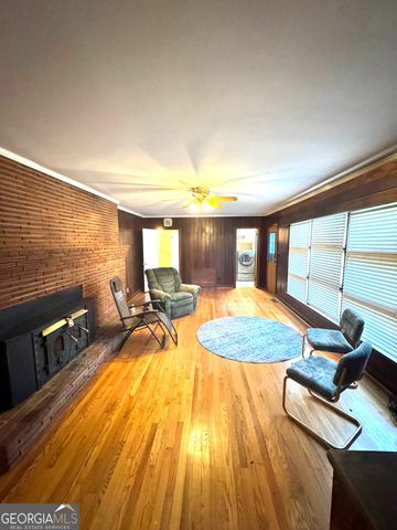 17 Deforest Avenue, Trion, GA 30753