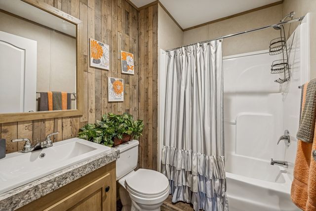 470 James Whitefield Rd, Bethpage, TN 37022