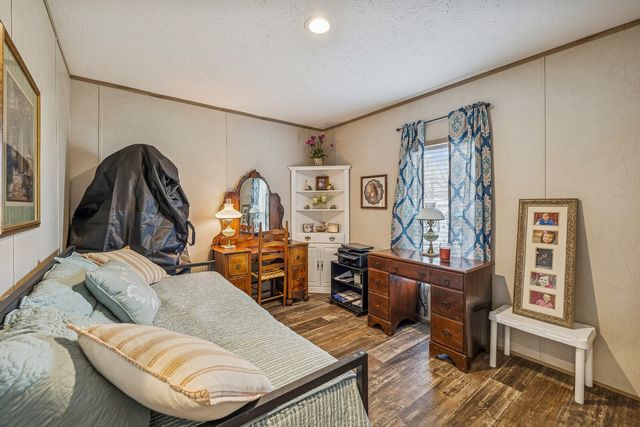 470 James Whitefield Rd, Bethpage, TN 37022