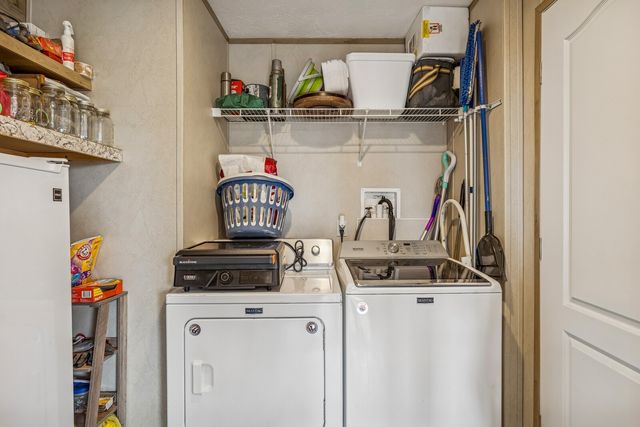 470 James Whitefield Rd, Bethpage, TN 37022