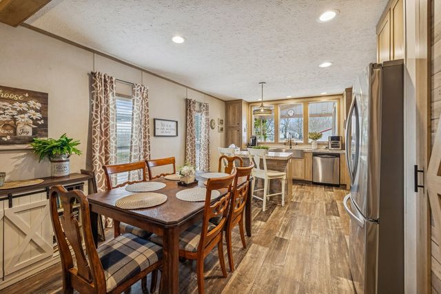 470 James Whitefield Rd, Bethpage, TN 37022