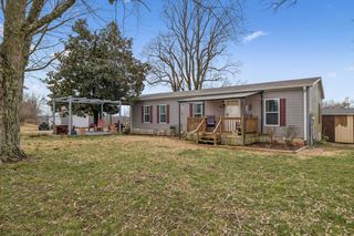 470 James Whitefield Rd, Bethpage, TN 37022