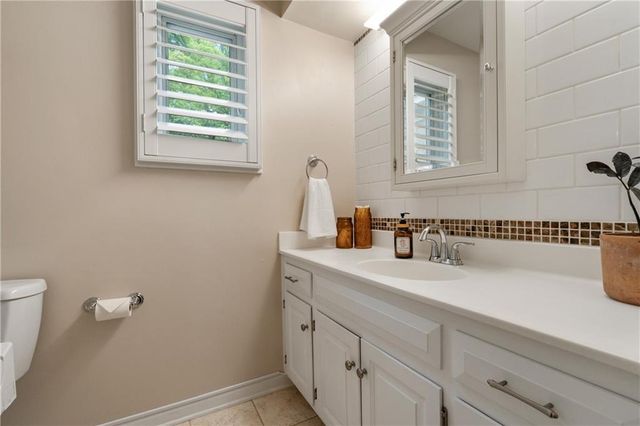 12595 Broadmoor Street, Overland Park, KS 66209