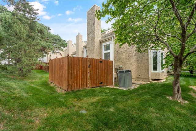 12595 Broadmoor Street, Overland Park, KS 66209