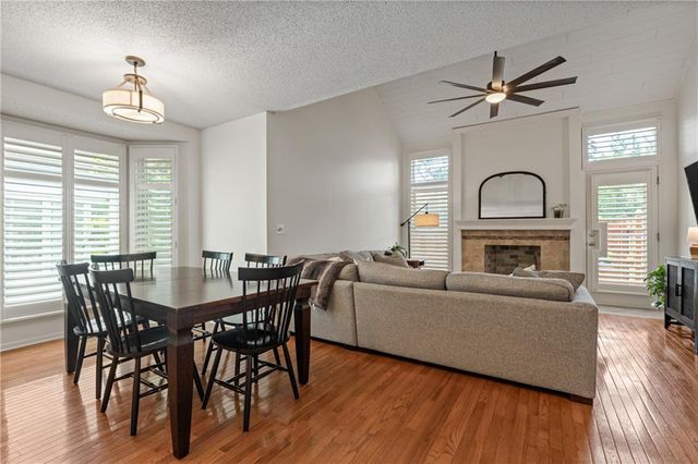 12595 Broadmoor Street, Overland Park, KS 66209