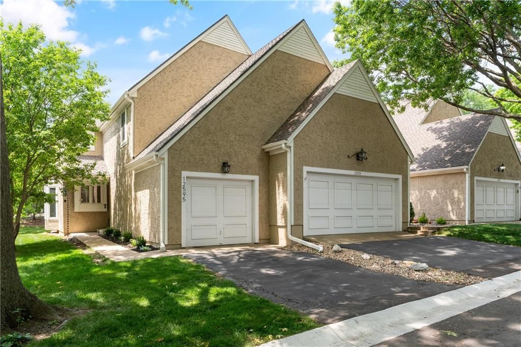 12595 Broadmoor Street, Overland Park, KS 66209