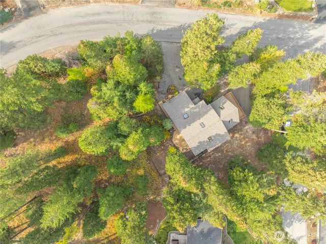 6545 Forest Ridge Drive, Wenatchee, WA 98801