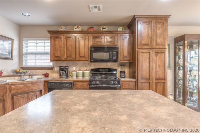 3012 W Mobile Place, Broken Arrow, OK 74011