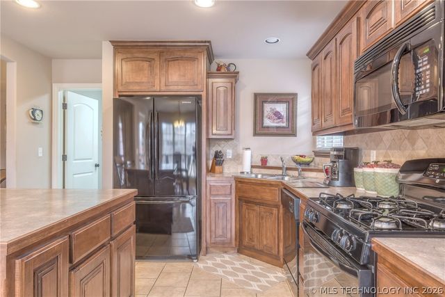 3012 W Mobile Place, Broken Arrow, OK 74011