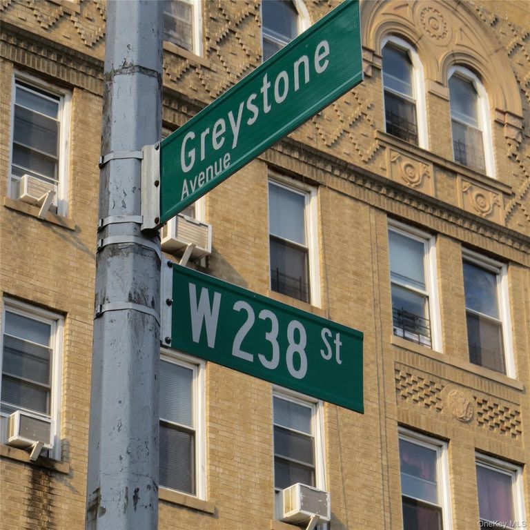 3810 Greystone Avenue 602, Bronx, NY 10463 — photo 2