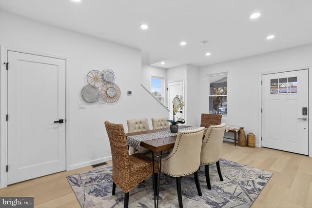 2932 YOST PL NE, Washington, DC 20018