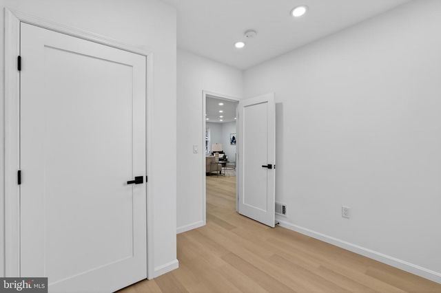 2932 YOST PL NE, Washington, DC 20018