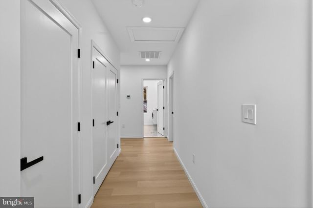 2932 YOST PL NE, Washington, DC 20018