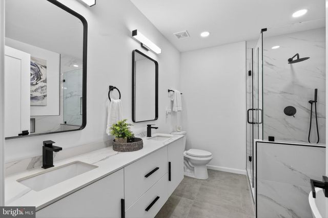 2932 YOST PL NE, Washington, DC 20018