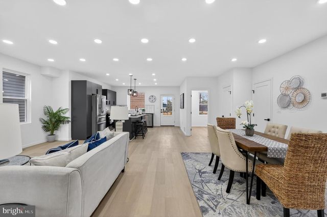 2932 YOST PL NE, Washington, DC 20018