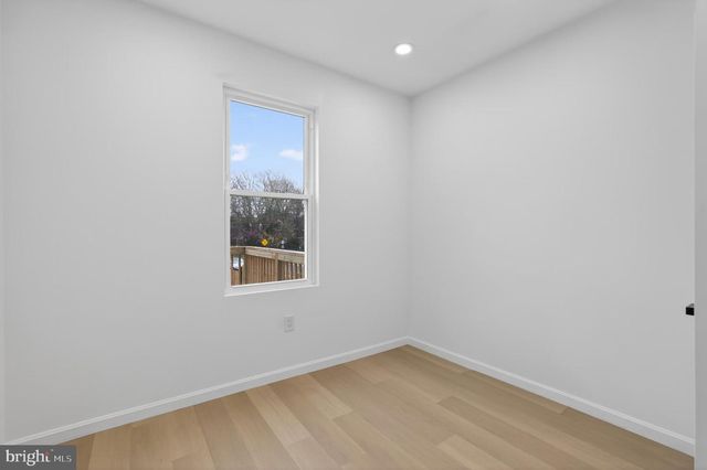 2932 YOST PL NE, Washington, DC 20018