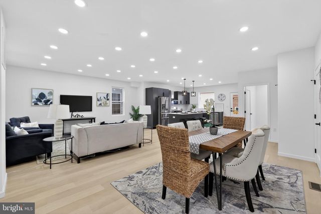 2932 YOST PL NE, Washington, DC 20018