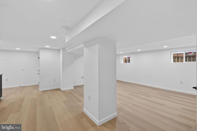 2932 YOST PL NE, Washington, DC 20018