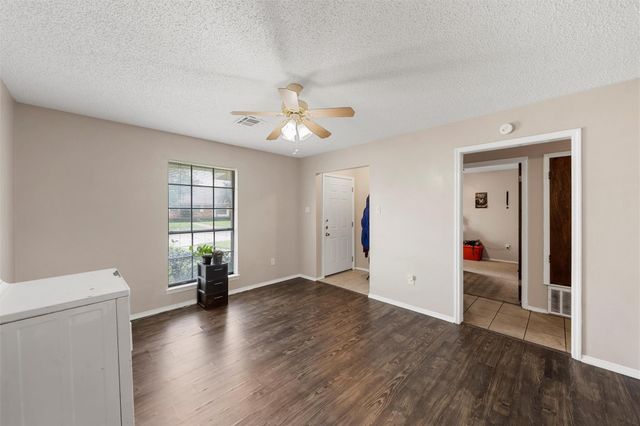 6716 Wiethorn Drive 6718, Waco, TX 76710