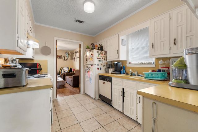 6716 Wiethorn Drive 6718, Waco, TX 76710