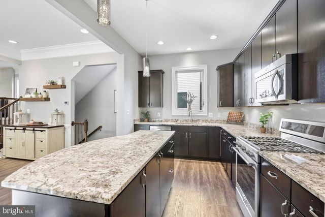 44642 PETERSHAM DR, Ashburn, VA 20147
