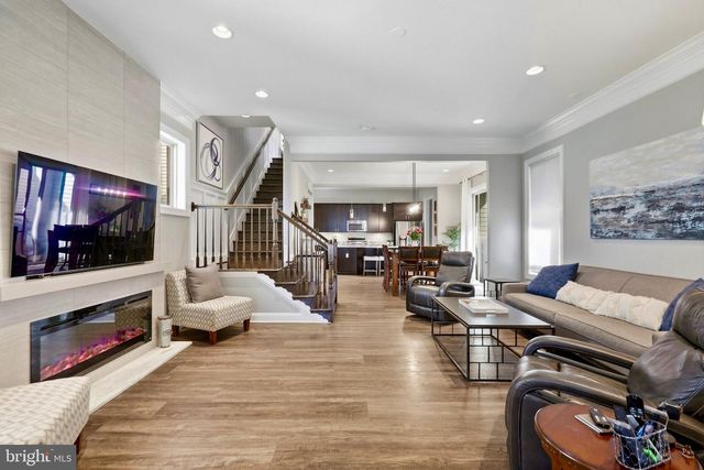 44642 PETERSHAM DR, Ashburn, VA 20147