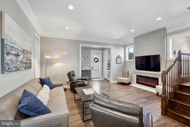 44642 PETERSHAM DR, Ashburn, VA 20147