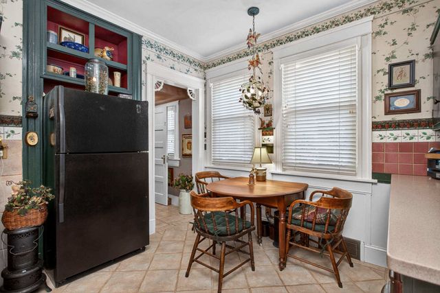 2425 N Brady Street, Davenport, IA 52803