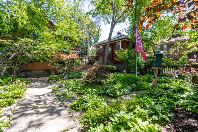 2425 N Brady Street, Davenport, IA 52803