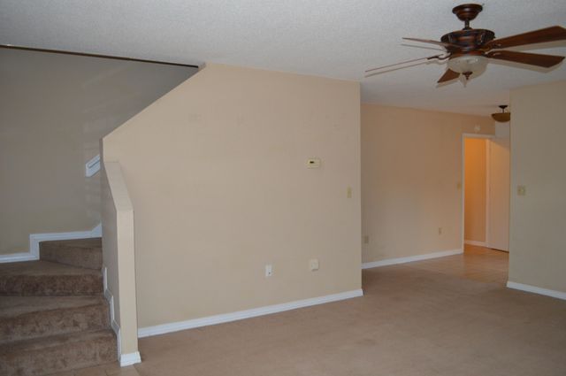 123 Oak Terrace Drive, Crestview, FL 32539