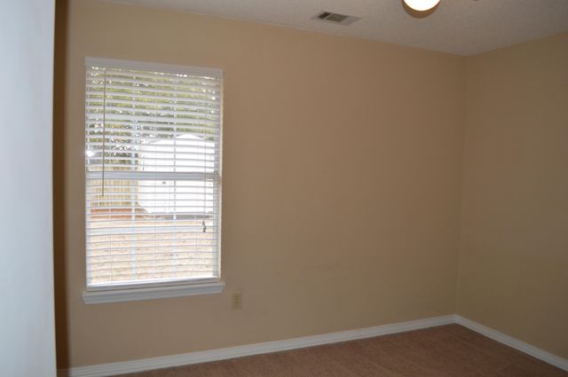 123 Oak Terrace Drive, Crestview, FL 32539